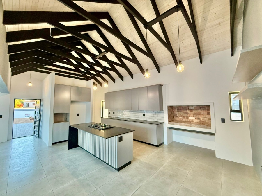 3 Bedroom Property for Sale in Country Club Western Cape